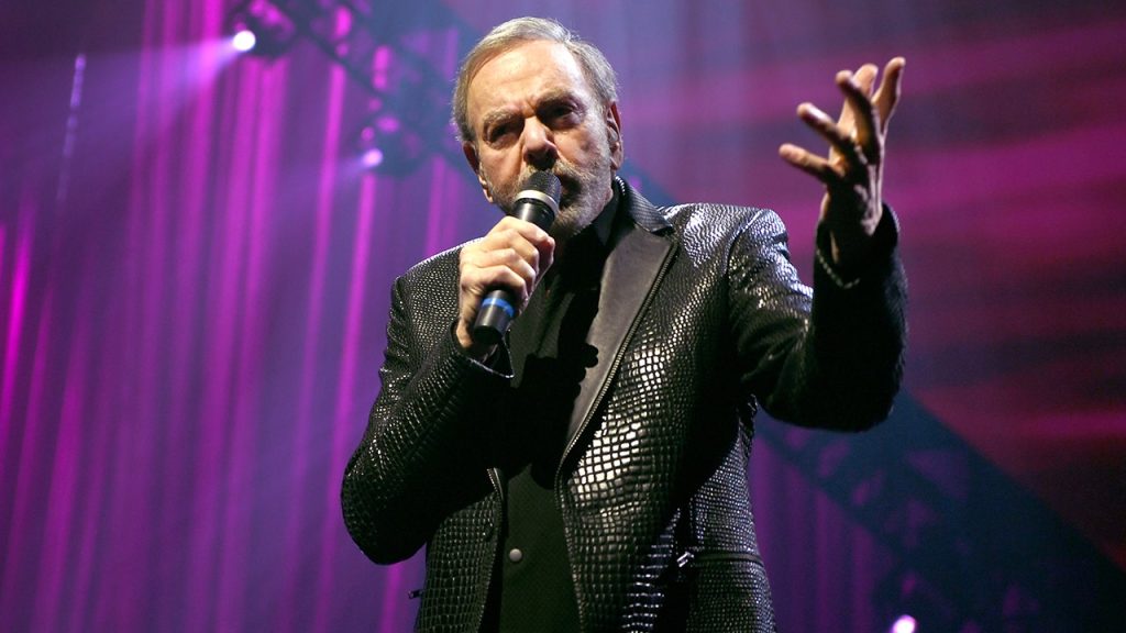 Neil Diamond sells the music catalog and recording rights to Universal Music Group