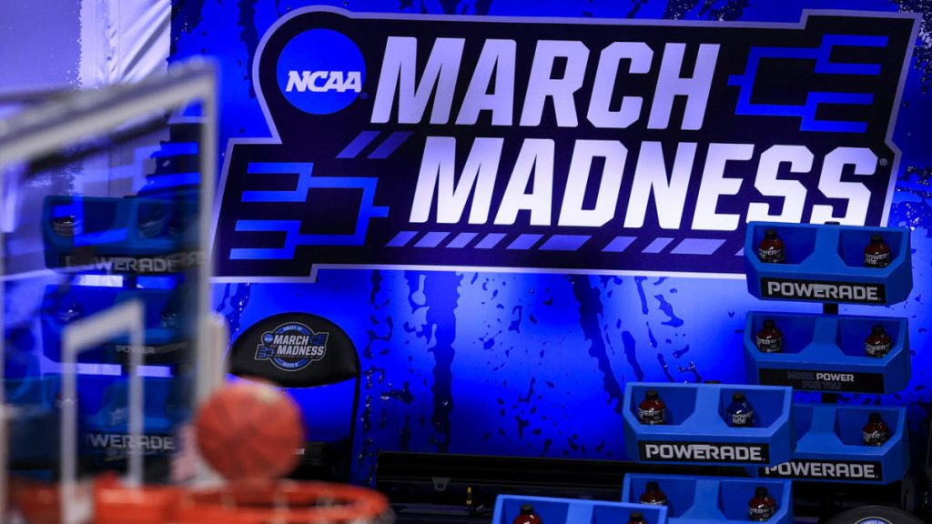 2022 NCAA Championship bracket: college basketball results, live stream, March Madness TV schedule by region
