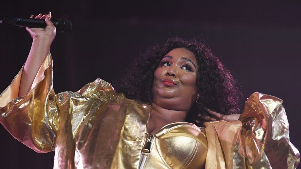 Lizzo plays the role of Amalie Arena in Tampa on September 24