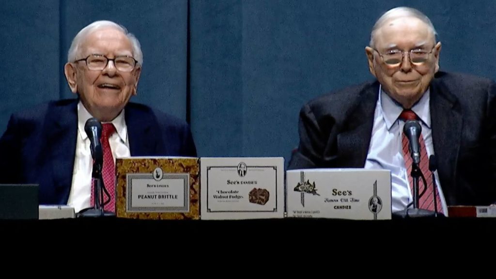 Buffett bought more from Apple last quarter, and says he would have added more if the stock didn't bounce
