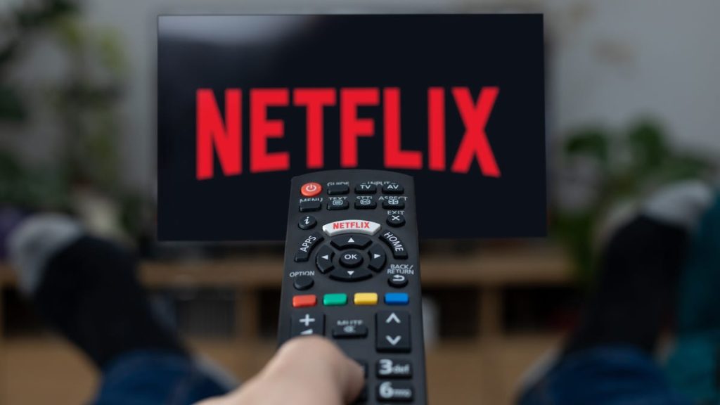 Netflix Explores Live Streaming and Unscripted Comedy Series