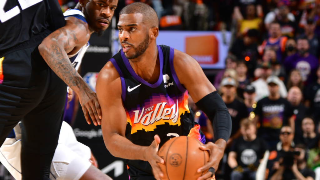 Suns vs.Mavericks Points, Fast Food: Chris Paul, Devin Booker help Phoenix advance 2-0 in Game 2 win streak
