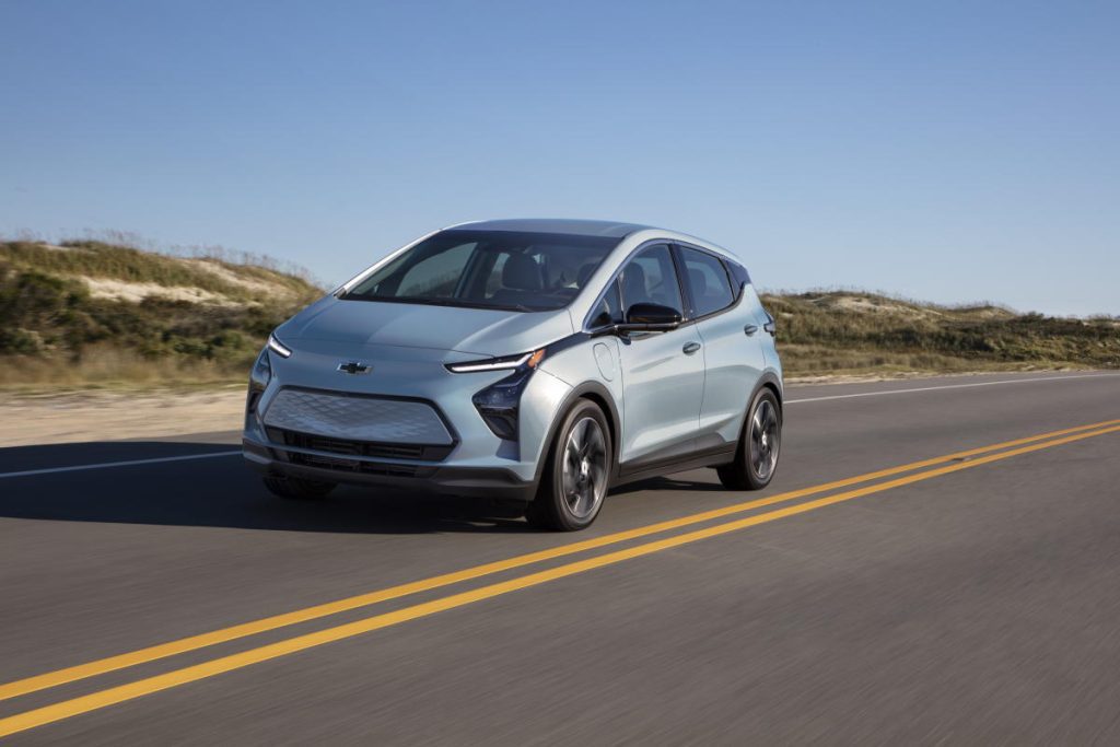 General Motors lowers the price of the Chevrolet Bolt 2023, making it the cheapest electric car in America