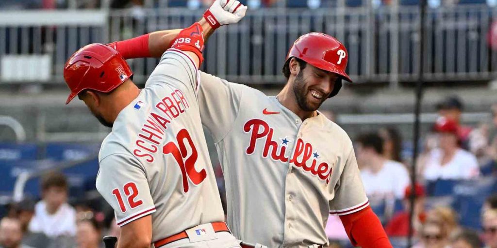 Phillies wins wild match in Washington to sweep double header from NATS