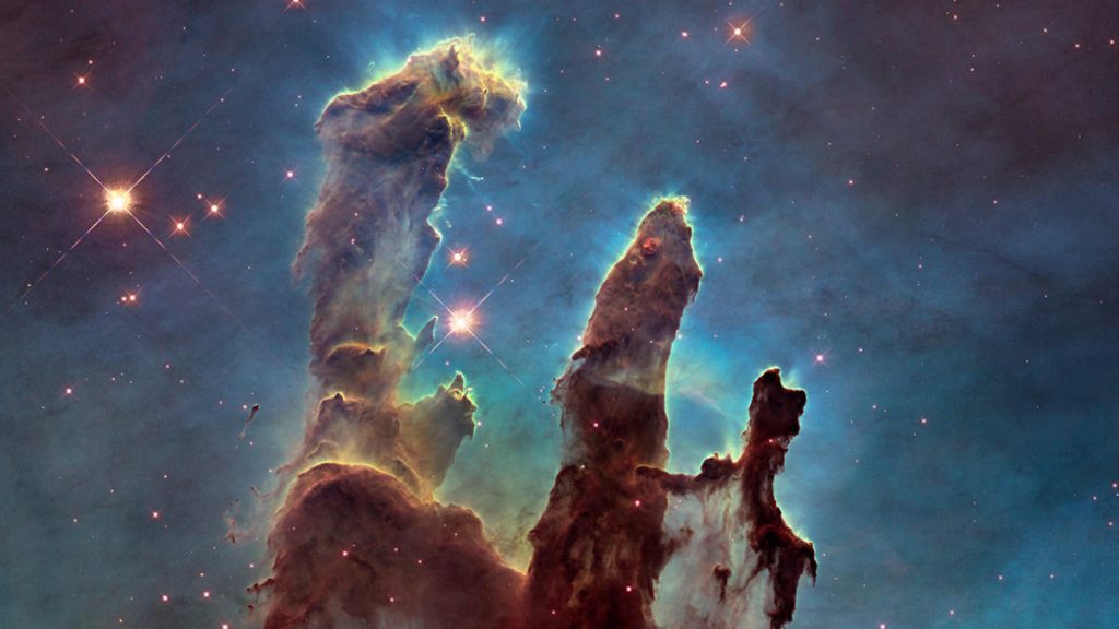 These amazing Pillars of Creation photos were taken from someone's backyard