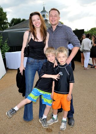 Chucs 'Take a Dive' in Serpentine Help from 'Charity Water' Hosted by Chucs Dive and Mountain Shop Talulah Riley with her husband Elon Musk and Stepsons Chucs 'Dive' in Serpentine with help from 'Charity Water' hosted by Chucs Dive and Mountain Shop - 04 July 2011