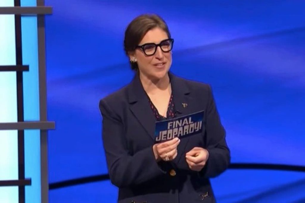 Mayim Bialik will also continue filming her sitcom on FOX "Call me Kat."