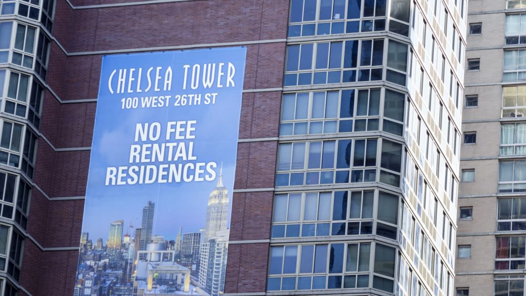 Average rent in Manhattan was $5,000 last month