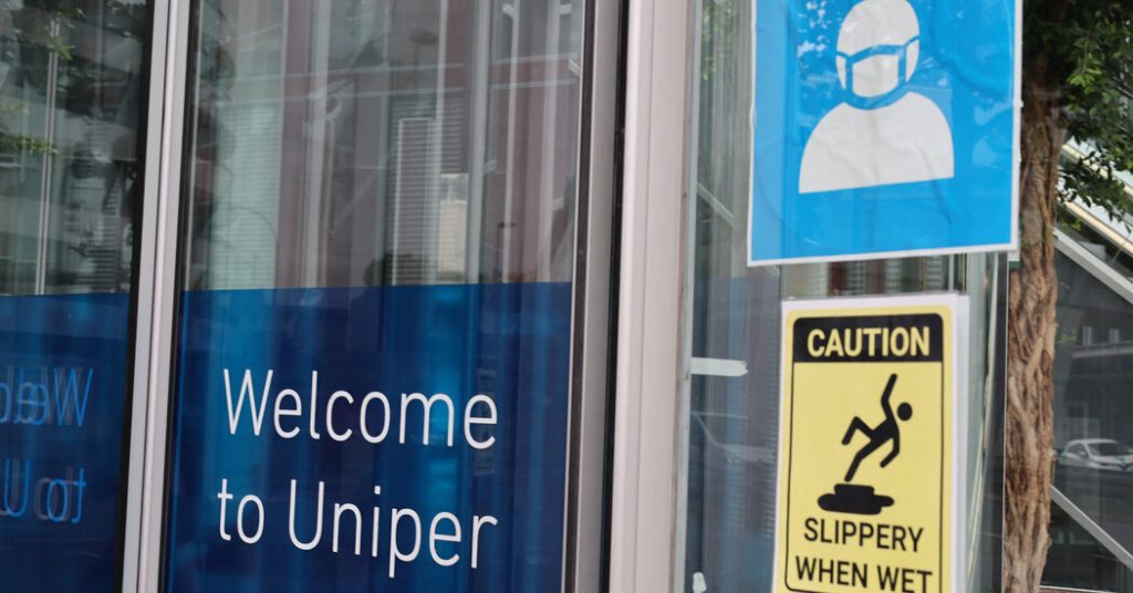 Germany acquires stake in troubled gas company Uniper