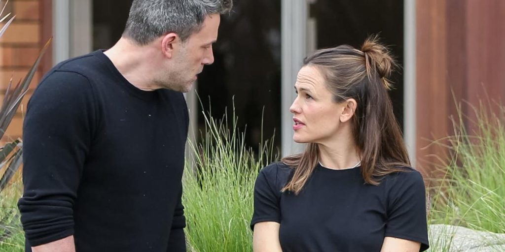 Here's the exact moment Jennifer Garner found out about Ben Affleck and J. Law's wedding