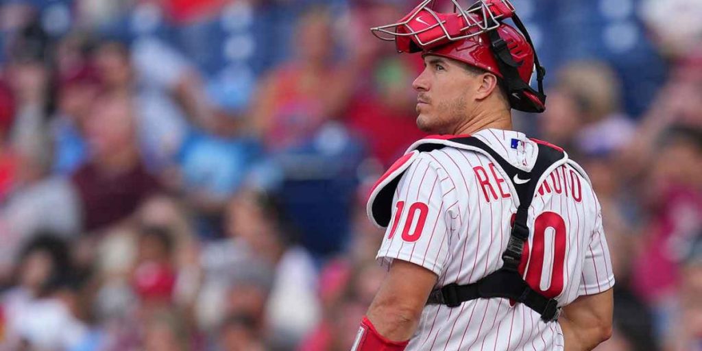 Phillies heads to Toronto without JT Realmuto, who won't let Canada tell him what to do