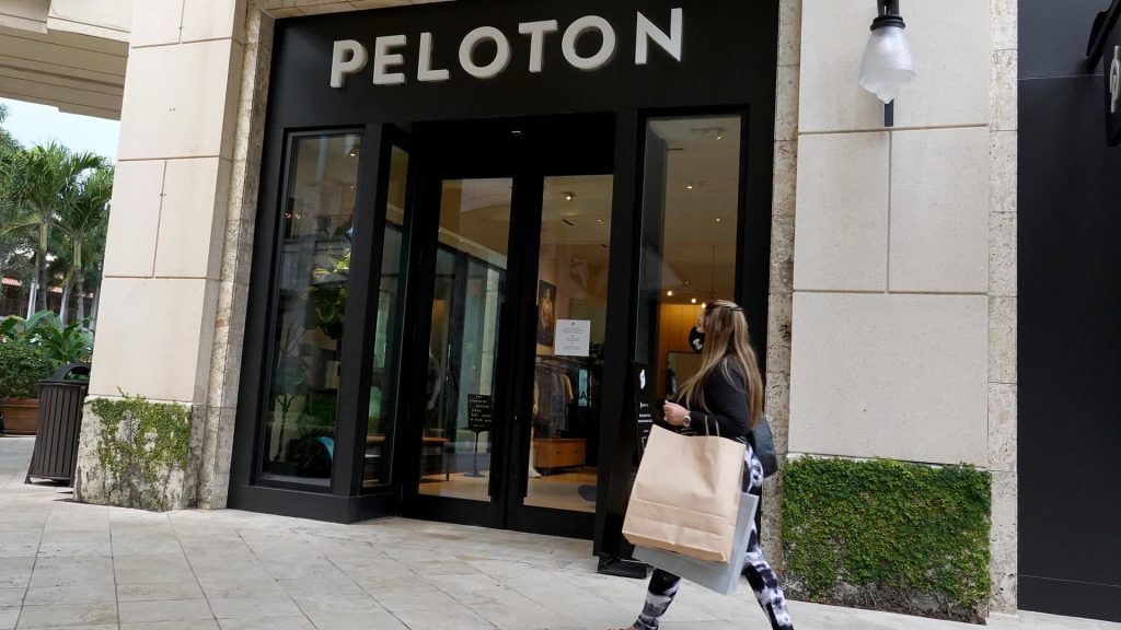 Peloton Corporation (PTON) reports increased losses in the fourth quarter of 2022