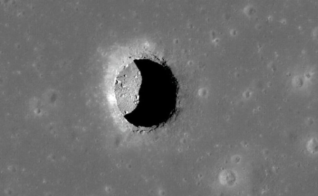 Scientists have discovered that it is "Sitrah weather" on the surface of the moon in some locations