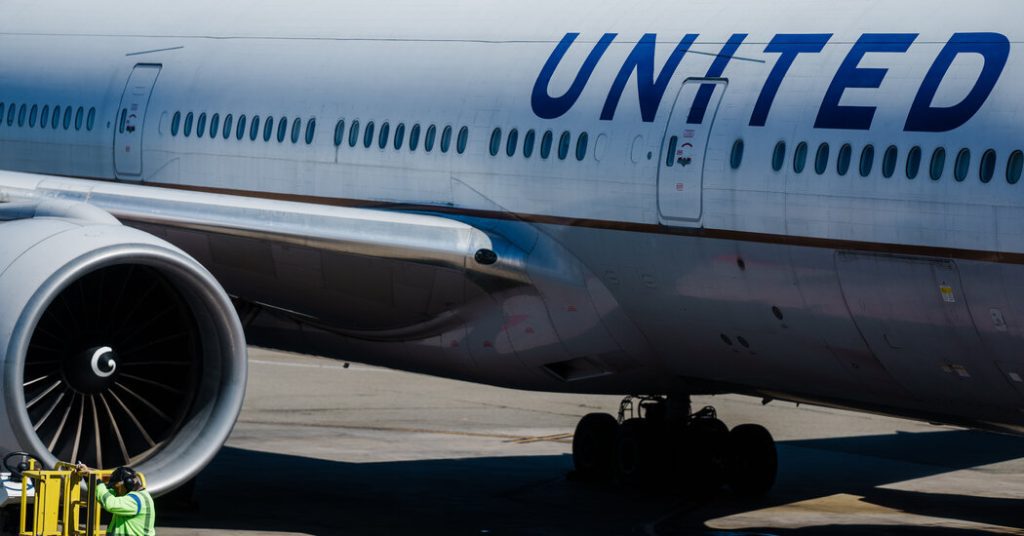 United Airlines plans to stop JFK unless it gets more slots