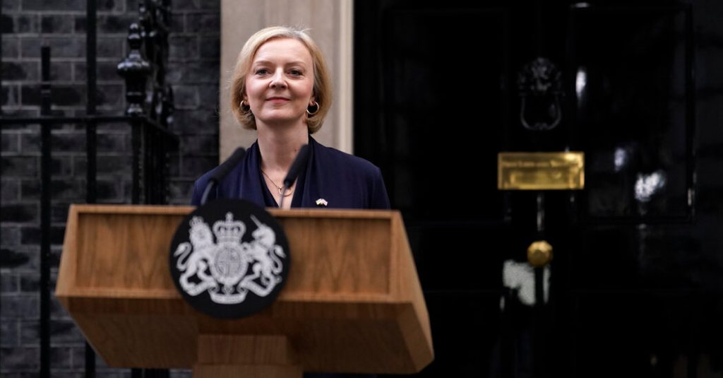 Conservatives scramble to replace Liz Truss as UK leader