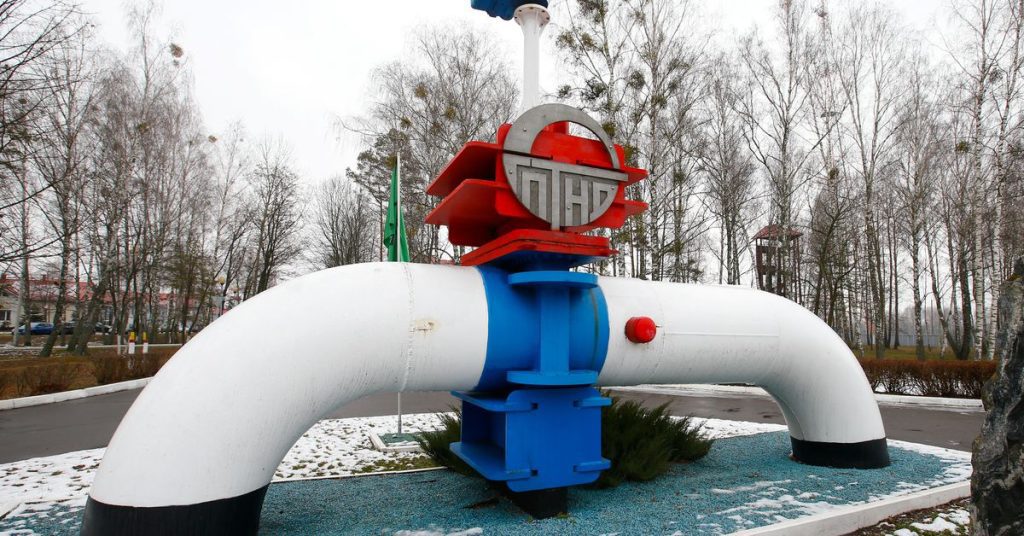 Druzhba pipeline leak reduces Russian oil flow to Germany