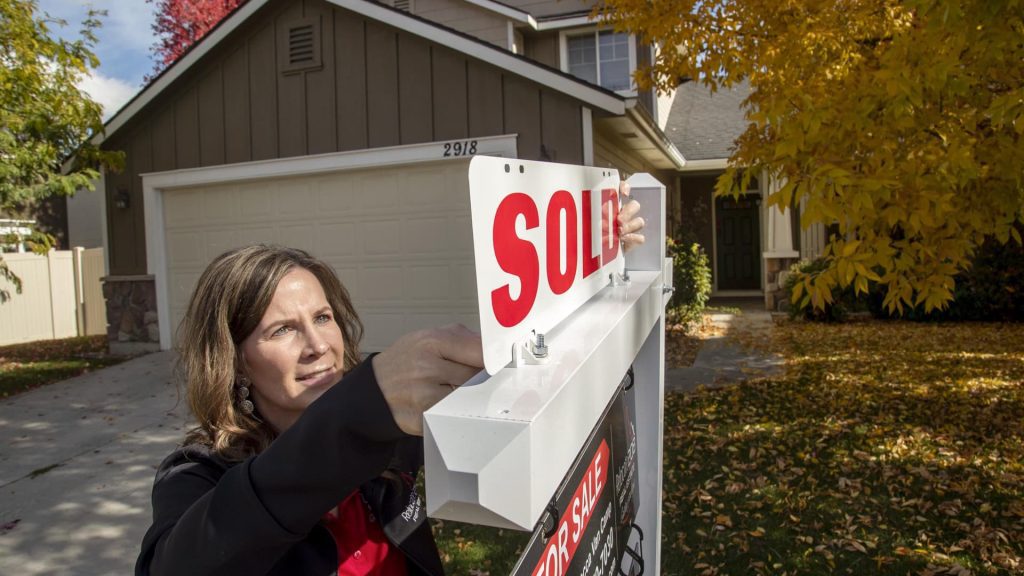 Existing home sales fell to a 10-year low in September