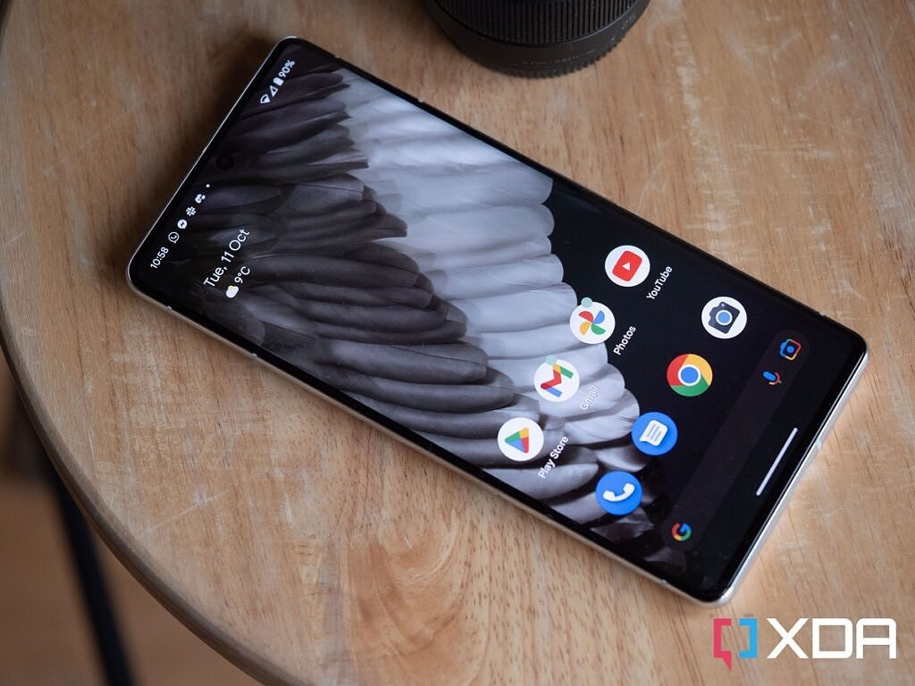 Google Pixel 7 Pro screen