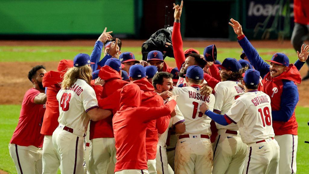 Phillies advanced to the World Championships, beating Padres in NLCS 5