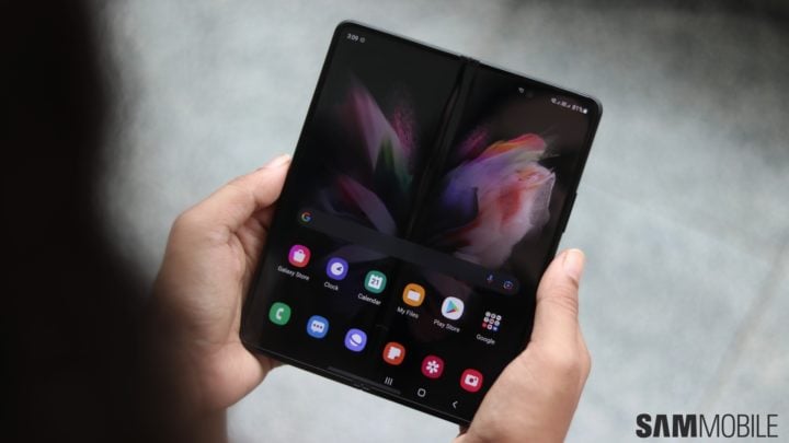 Samsung Galaxy Z Fold 3 is getting a stable Android 13 update, limited to beta testers