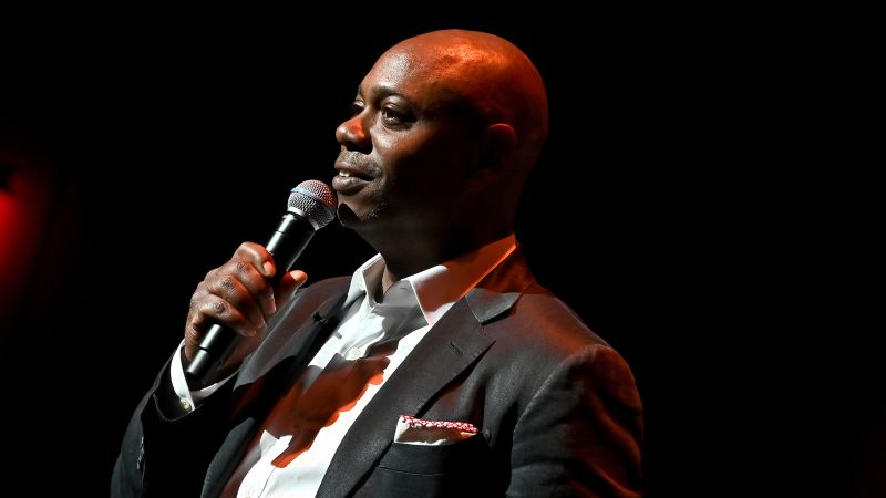Dave Chappelle's representative says there are no interruptions to 'SNL' writers before hosting the party he's hosting