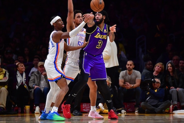 Anthony Davis leads Lakers to massive win over Thunder to reach .500