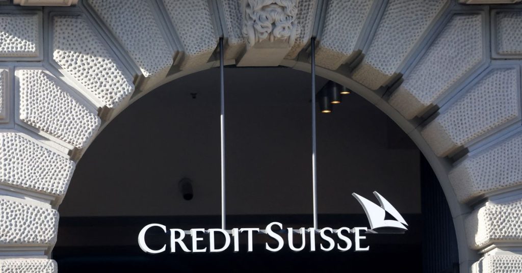 Credit Suisse meets to evaluate options, under pressure from merger with UBS