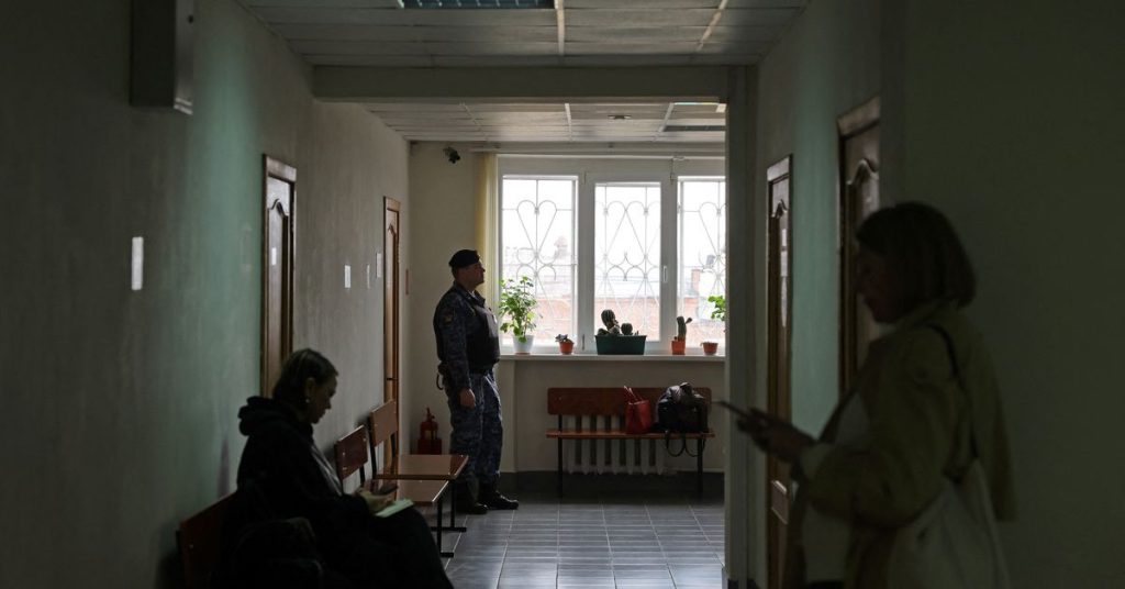 A Russian girl who painted an anti-war picture leaves the orphanage with her mother