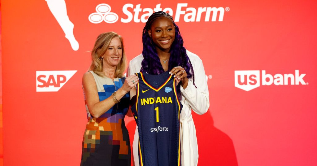 WNBA Draft: High Boston goes #1 to the Indiana Fever