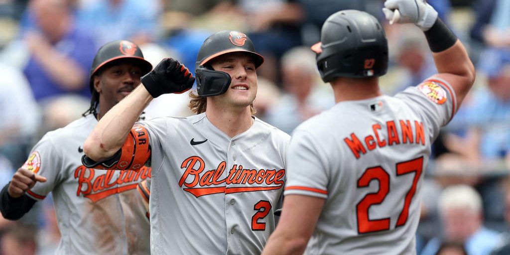 Ramon Urillas lights up the Orioles' victory over the Royals