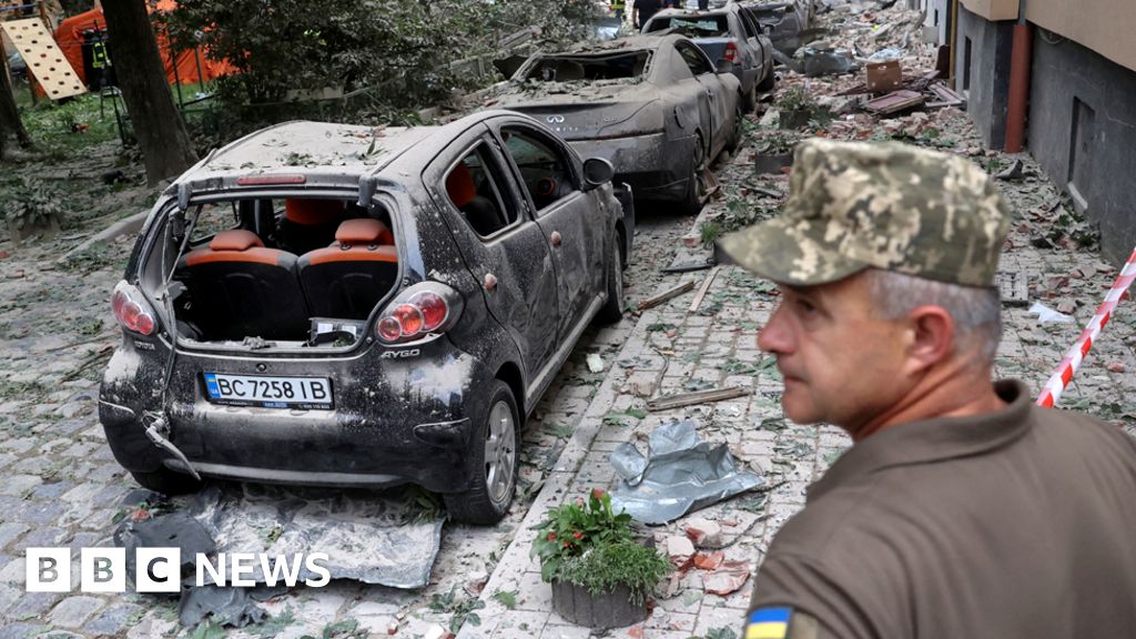 Ukraine war: Four people were killed in a Russian attack on apartments in the western city of Lviv