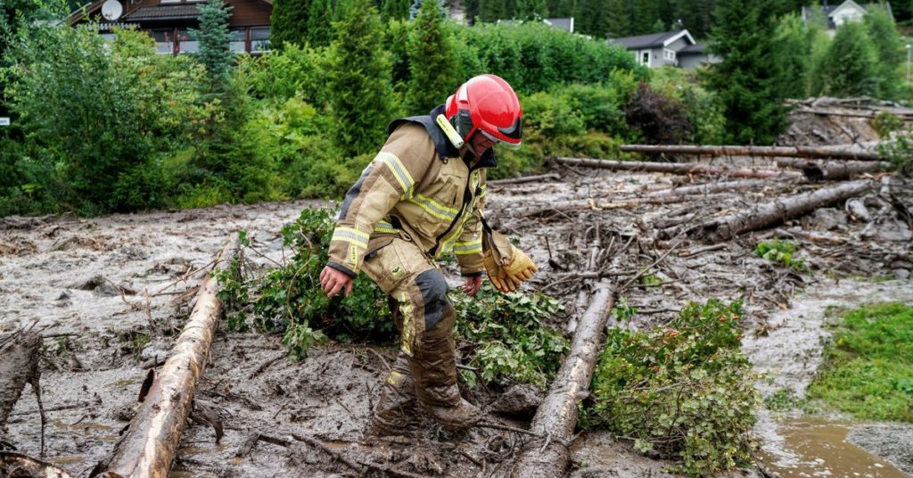 Norway River Dam partially collapsed after floods
