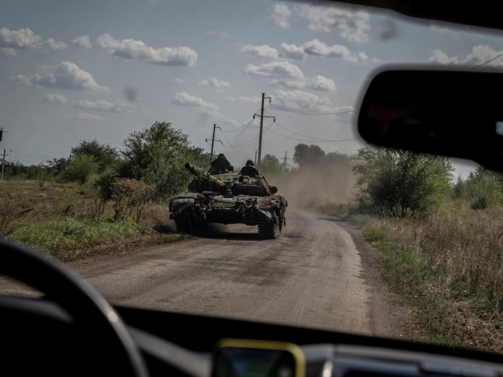 Ukrainian forces advance towards Russia's rear defences  News of the Russian-Ukrainian war