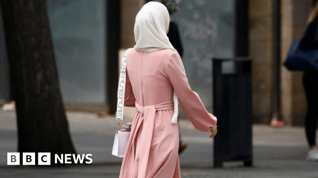 The French ignore Muslim dissatisfaction with the abaya ban in schools