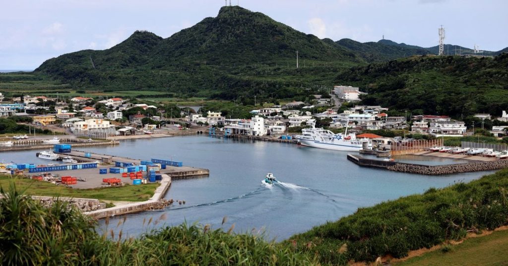Residents of Japan's border islands criticize the lack of a plan to help Taiwanese fleeing the attack
