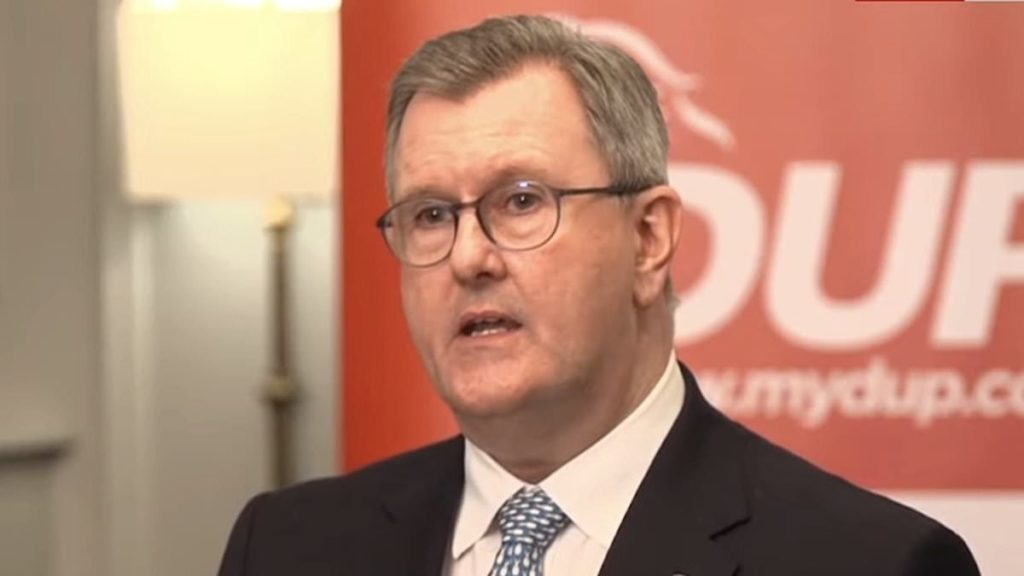 Geoffrey Donaldson backs devolution deal in power-sharing breakthrough at Stormont