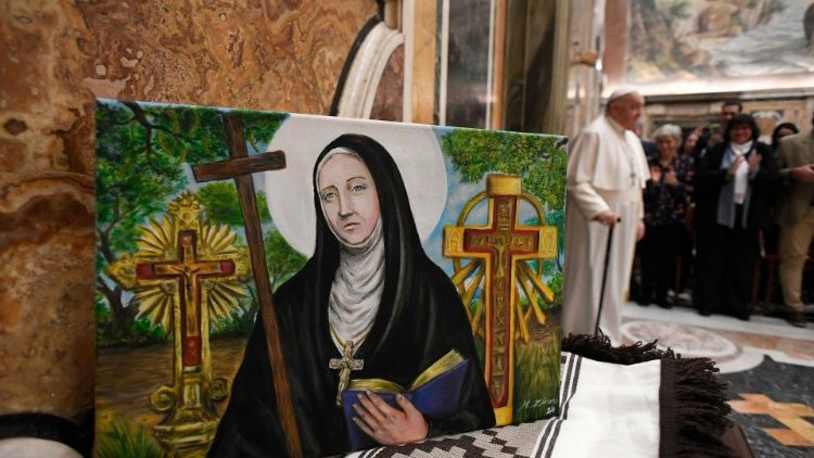 Pope Francis with Argentine pilgrims in Rome on the occasion of the canonization of Mama Antola