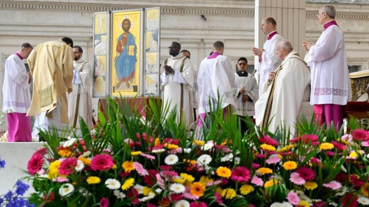 Pope Francis at Easter Mass